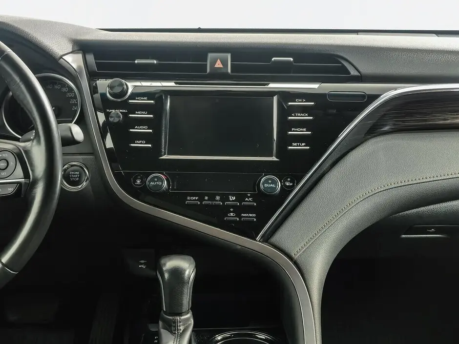 Toyota Camry, 2019 г.