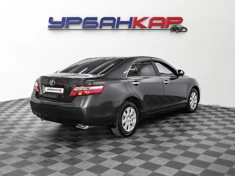 Toyota Camry, 2011 г.