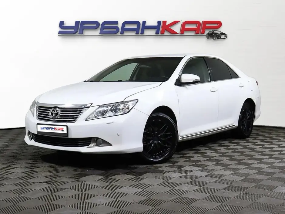 Toyota Camry, 2013 г.