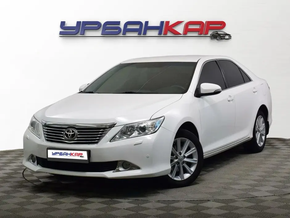 Toyota Camry, 2013 г.