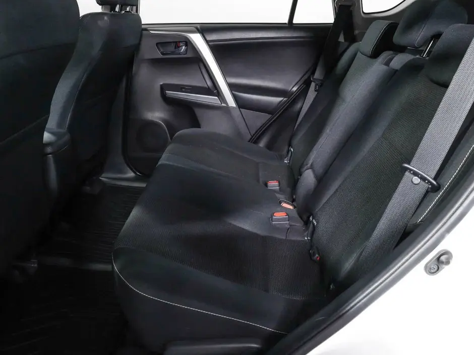 Toyota RAV4, 2015 г.