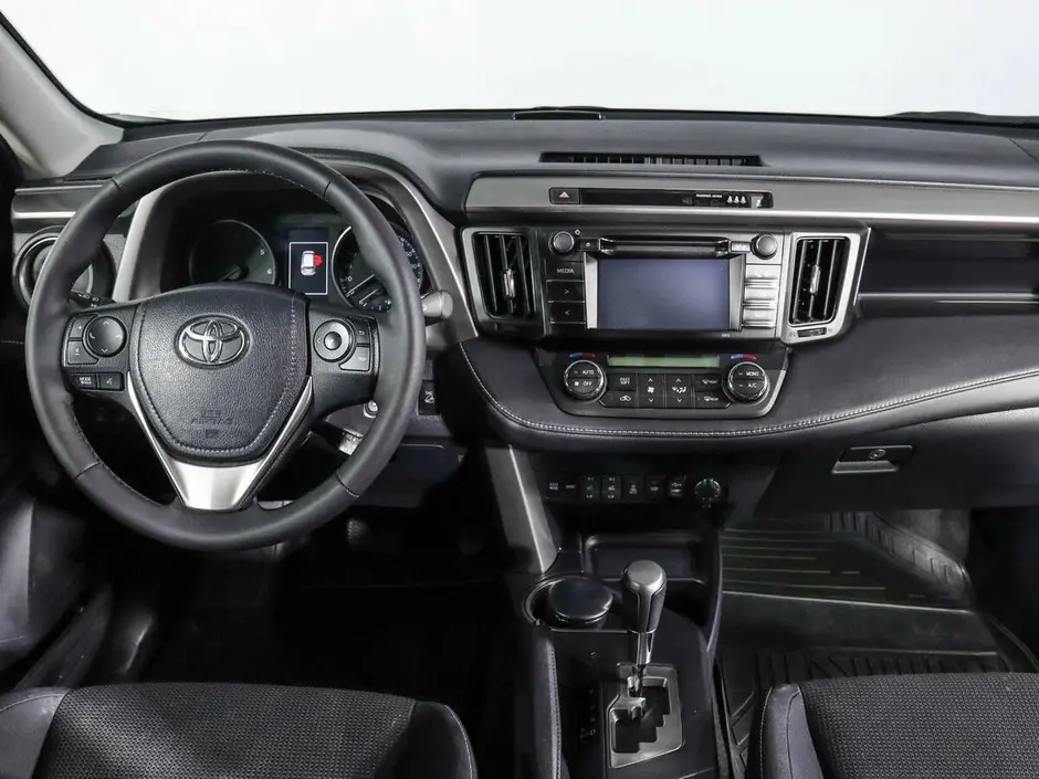 Toyota RAV4, 2015 г.