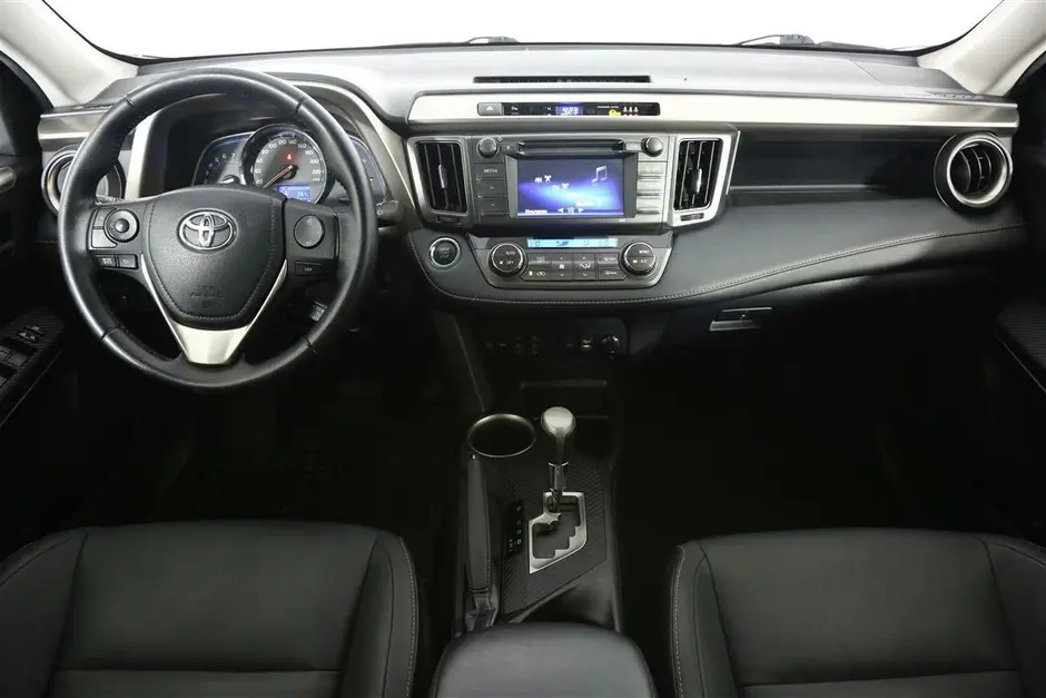 Toyota RAV4, 2015 г.