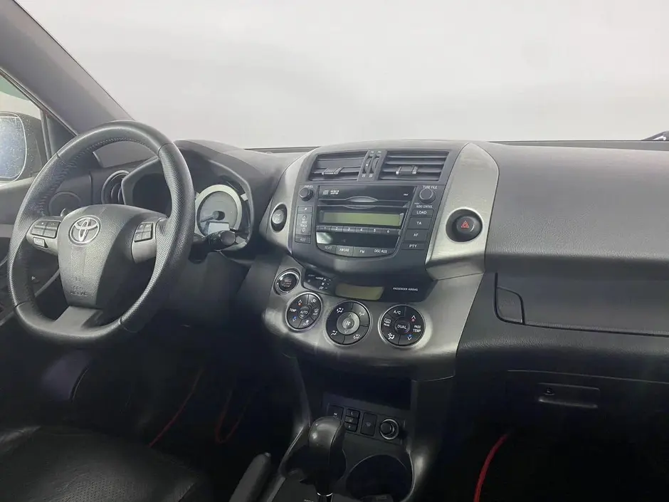Toyota RAV4, 2011 г.