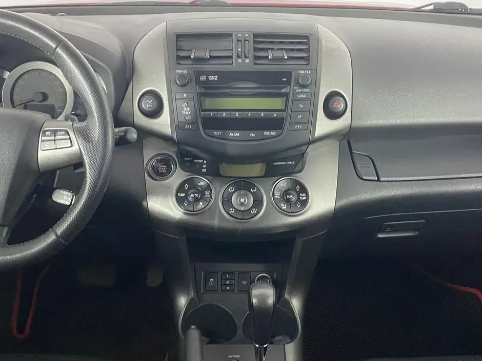 Toyota RAV4, 2011 г.