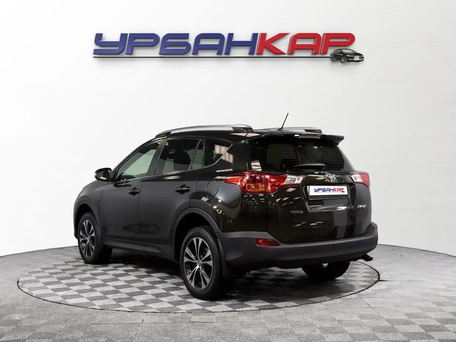 Toyota RAV4, 2015 г.