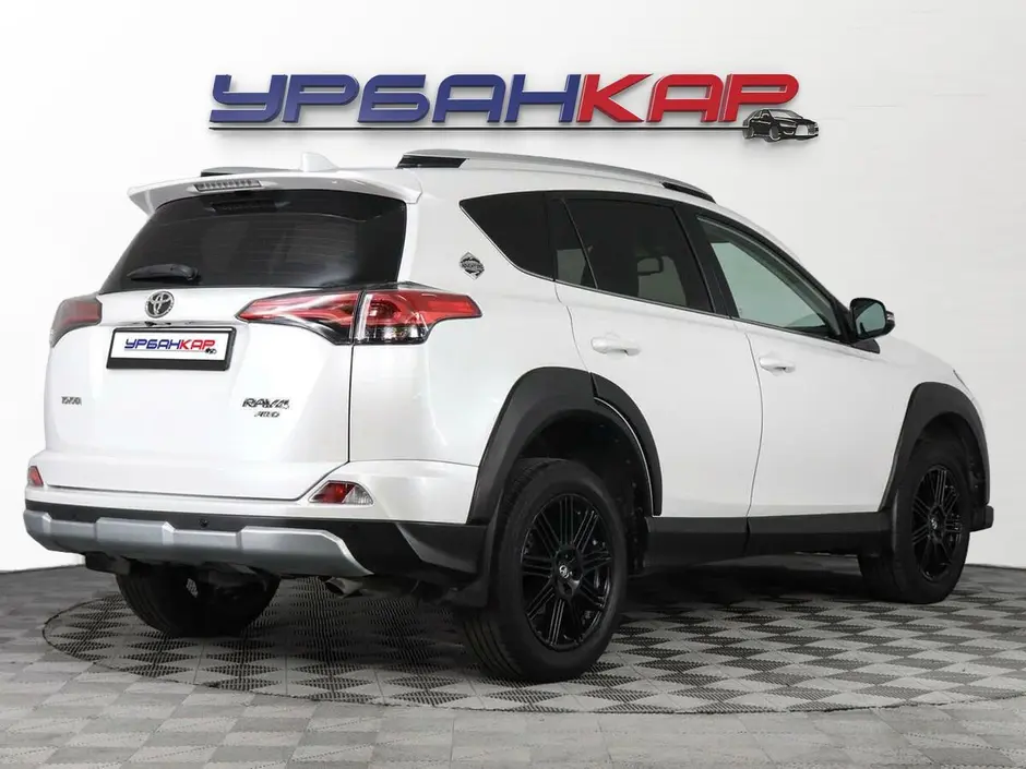 Toyota RAV4, 2018 г.