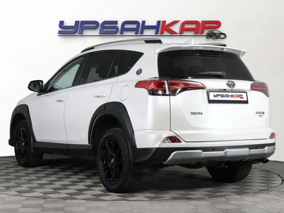 Toyota RAV4, 2018 г.