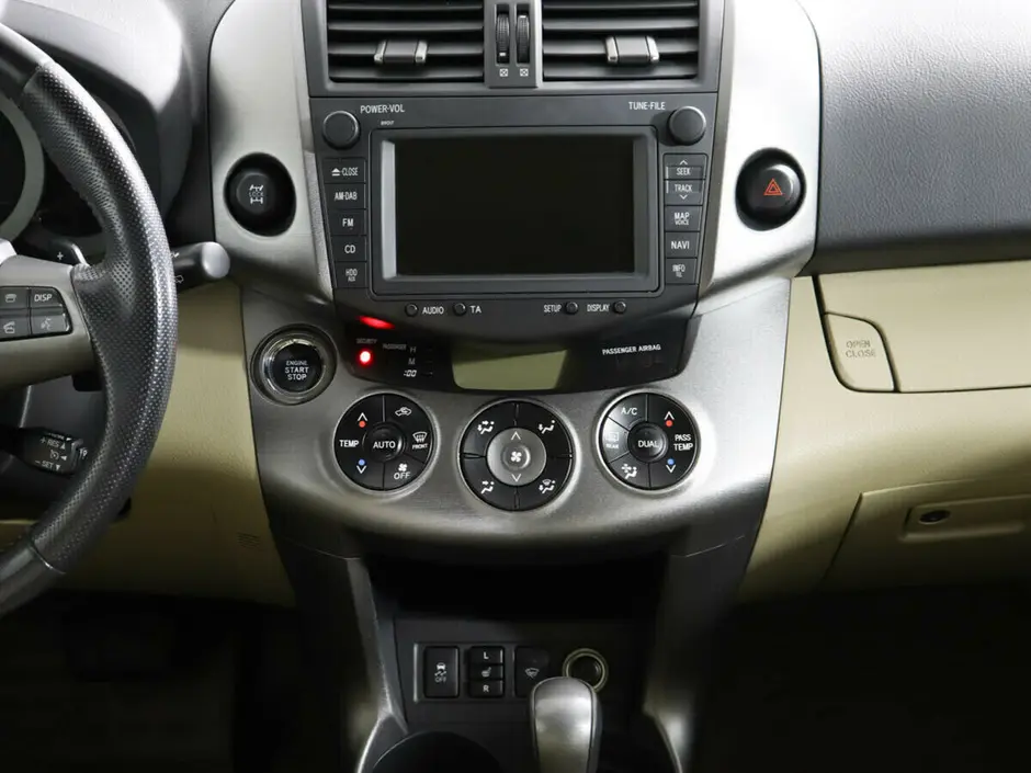 Toyota RAV4, 2011 г.