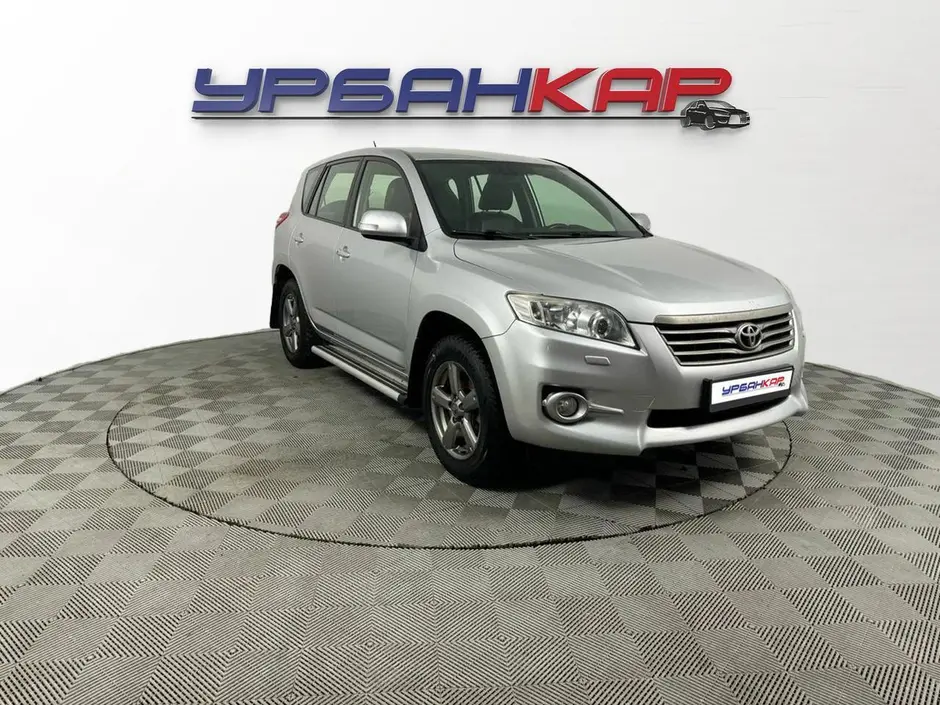 Toyota RAV4, 2011 г.