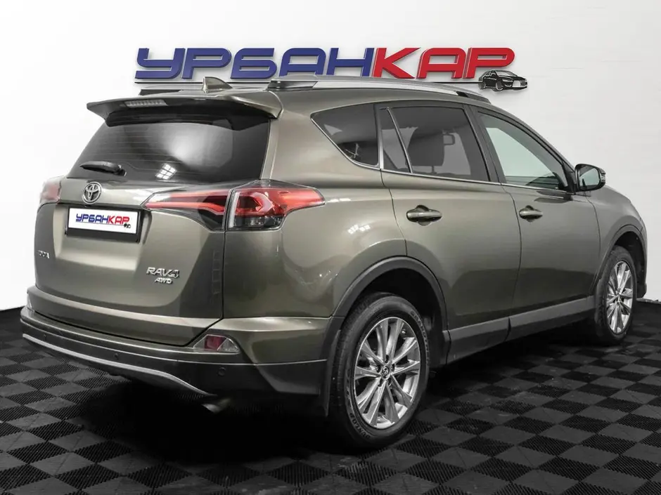 Toyota RAV4, 2018 г.