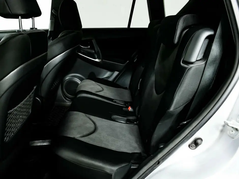 Toyota RAV4, 2010 г.