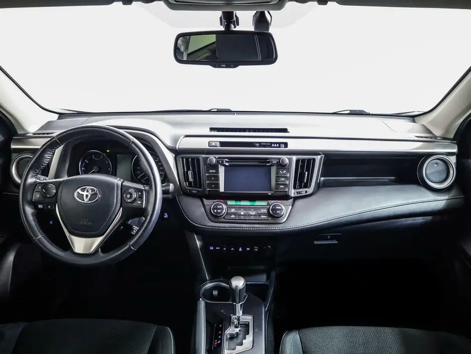 Toyota RAV4, 2015 г.