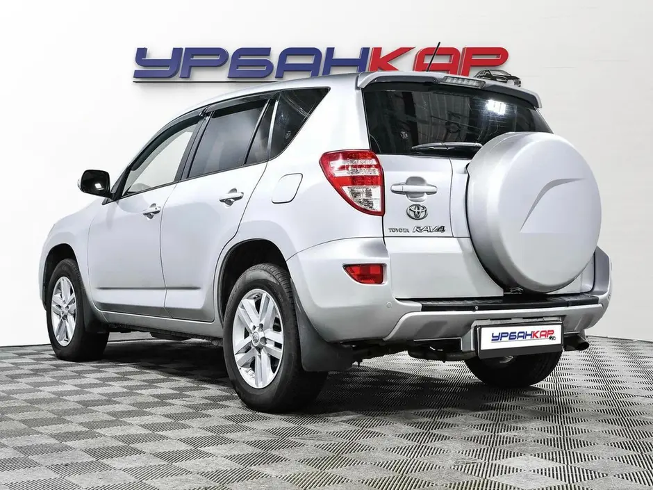 Toyota RAV4, 2011 г.