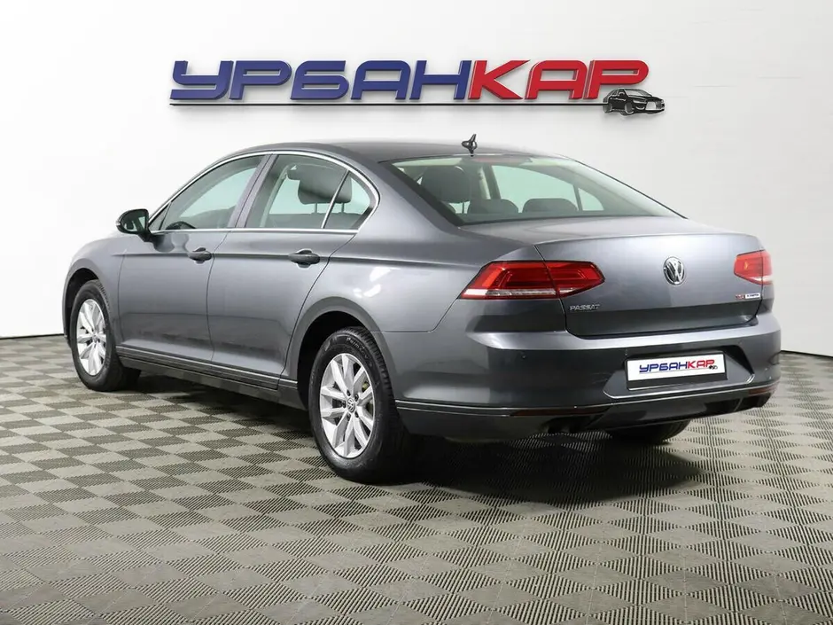 Volkswagen Passat, 2016 г.