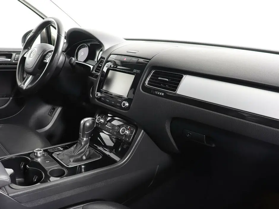 Volkswagen Touareg, 2011 г.