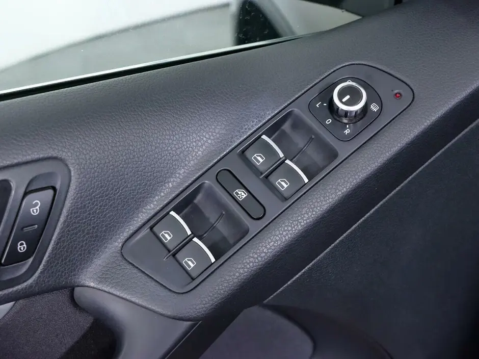 Volkswagen Tiguan, 2012 г.