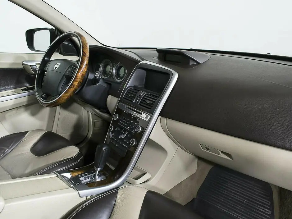 Volvo XC60, 2010 г.