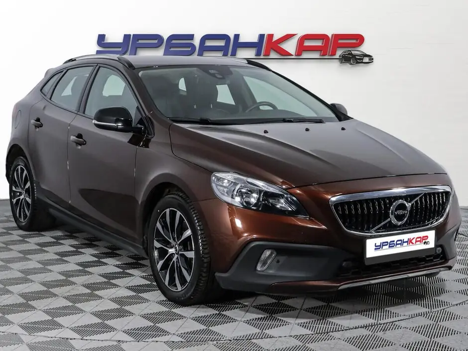 Volvo V40 Cross Country, 2018 г.