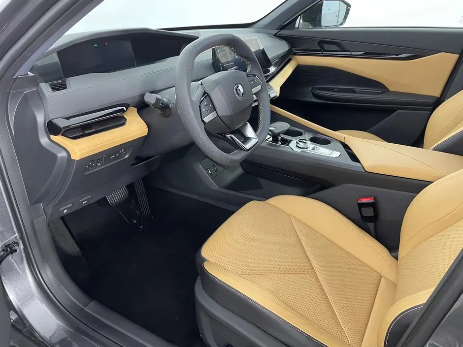 Changan UNI-V, 2023 г.