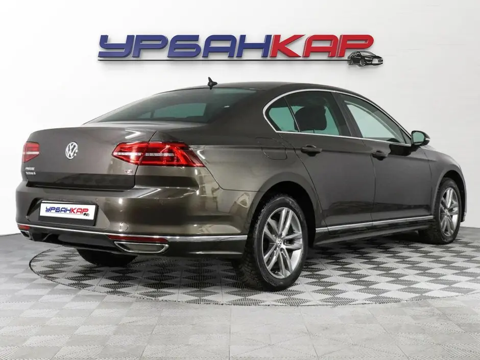 Volkswagen Passat, 2020 г.