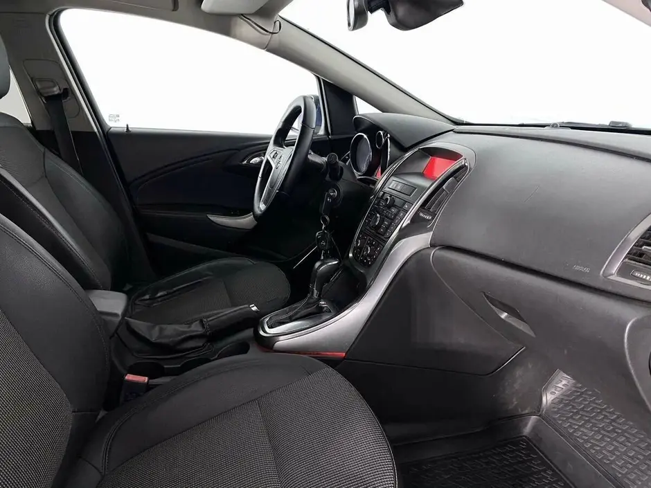 Opel Astra, 2012 г.