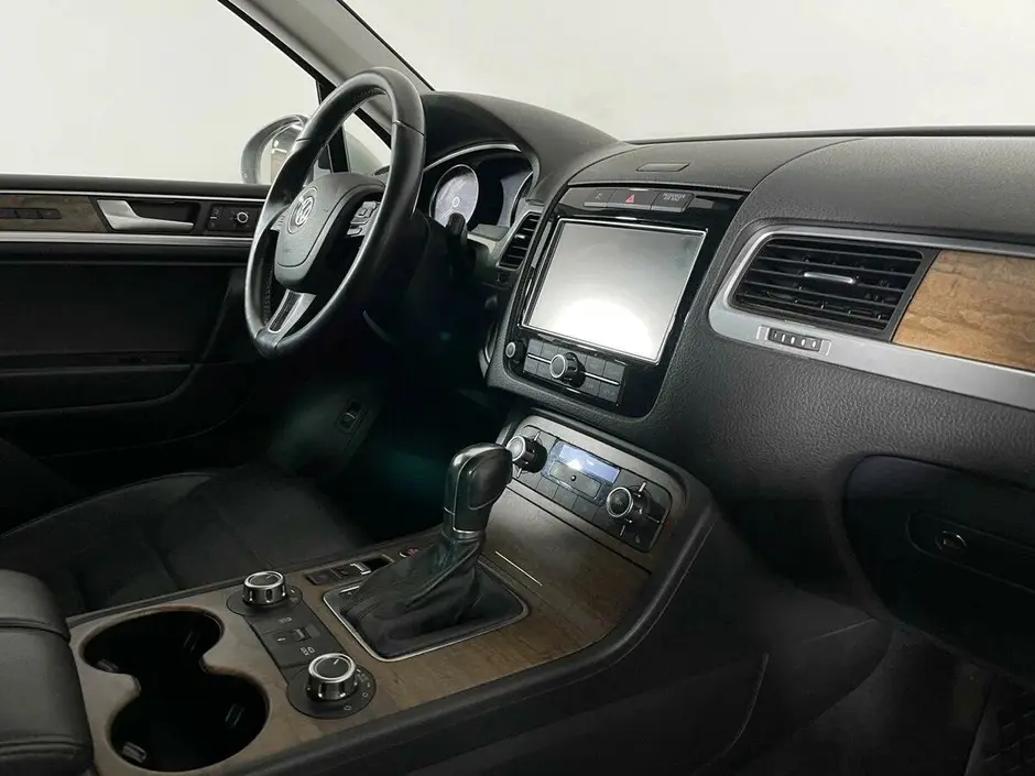 Volkswagen Touareg, 2014 г.